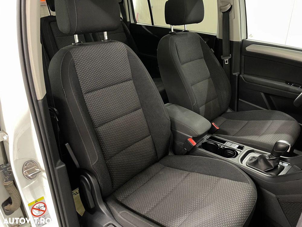 Volkswagen Touran 2.0 TDI DSG Comfortline - 11