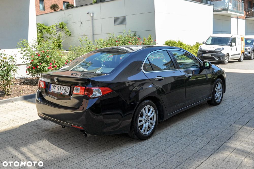 Honda Accord - 4