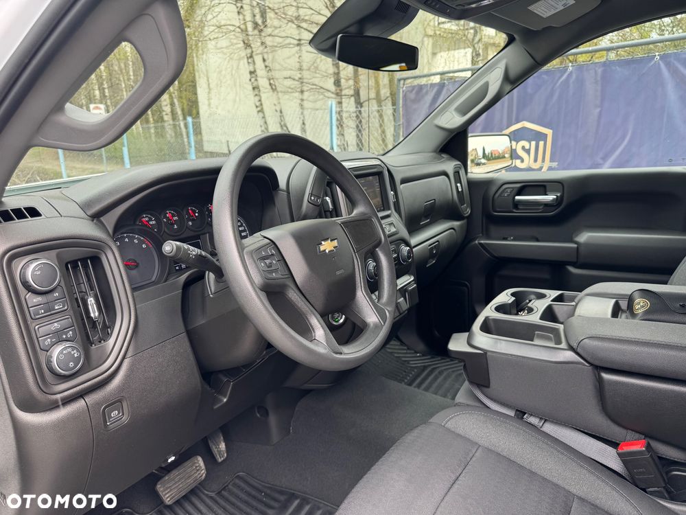 Chevrolet Silverado - 19