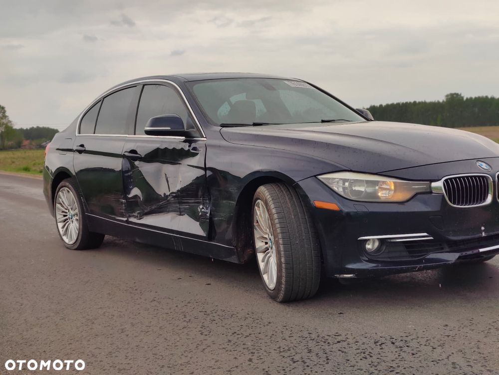 BMW Seria 3 328i xDrive Sport Line - 5