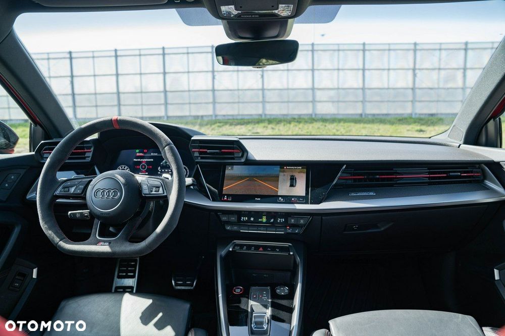 Audi RS3 Limousine - 17