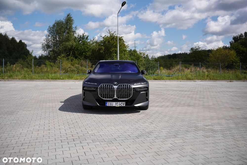 BMW Seria 7 740d xDrive mHEV Individual Edition sport - 2