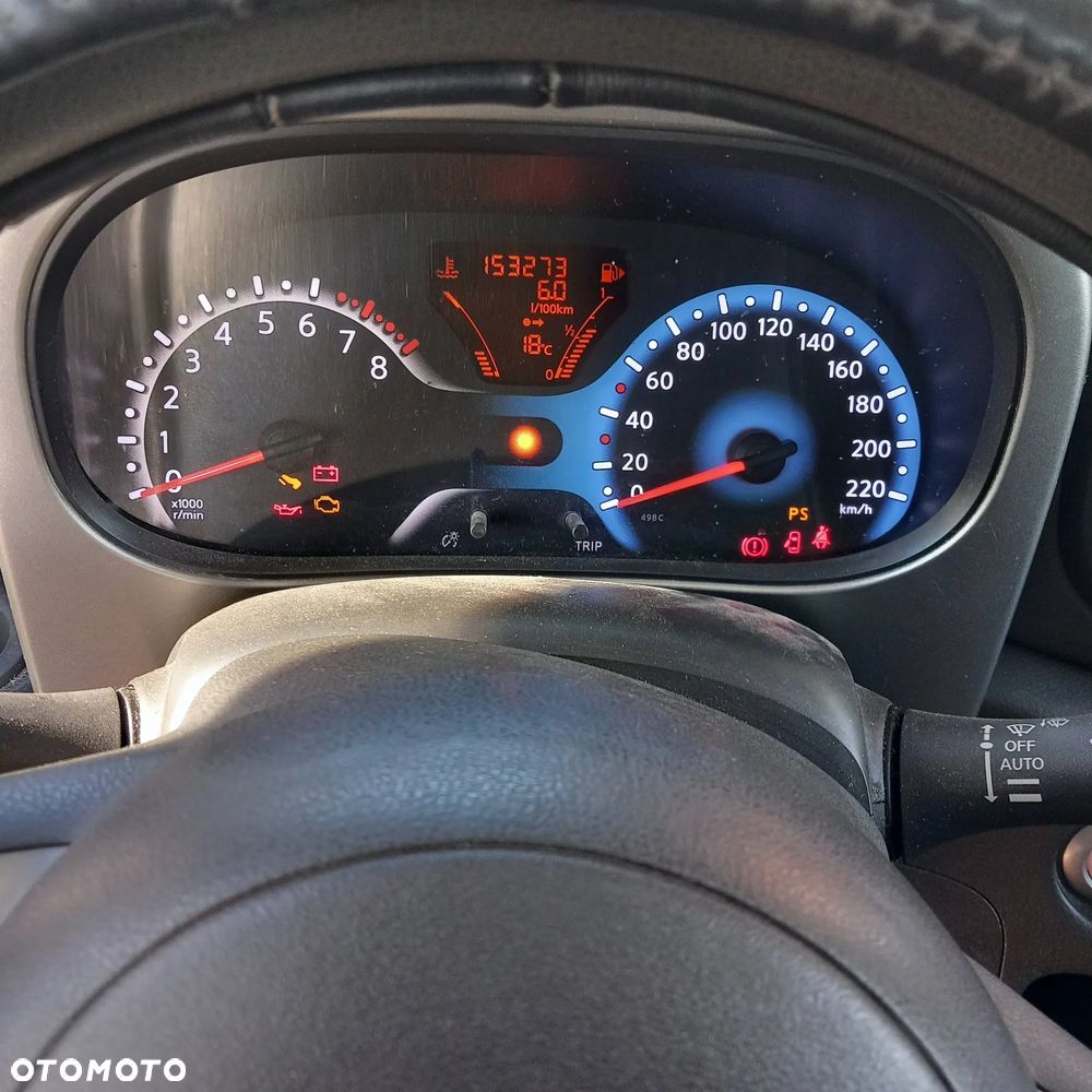 Nissan Cube - 10