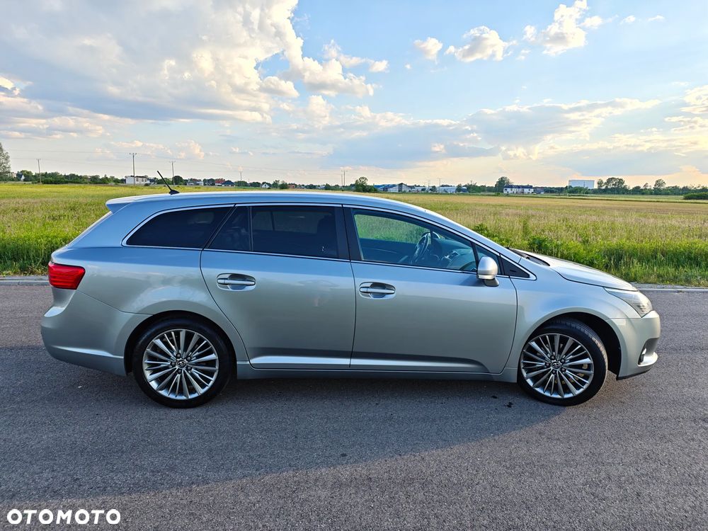 Toyota Avensis 1.8 Multidrive S Sol - 5