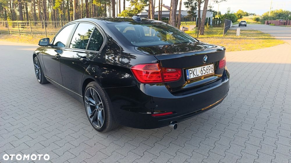 BMW Seria 3 316d - 10