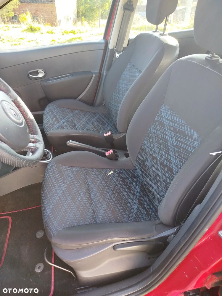 Renault Clio 1.2 16V Authentique - 12