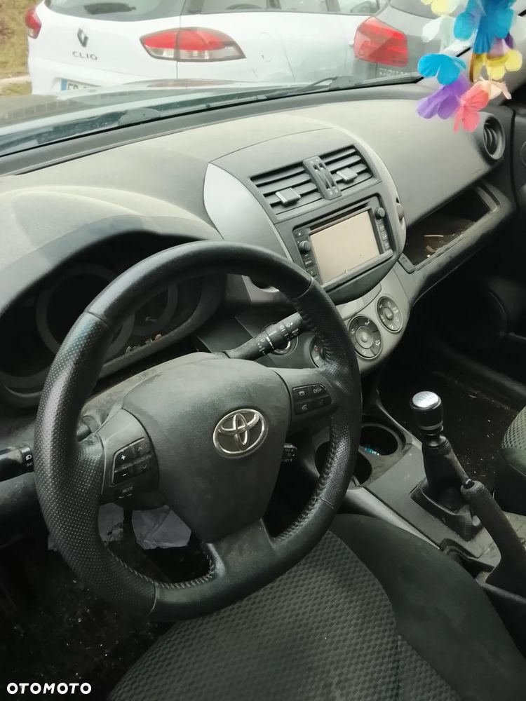 Toyota RAV4 - 29