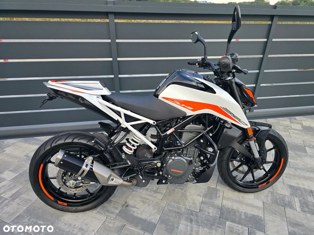KTM Duke - 3