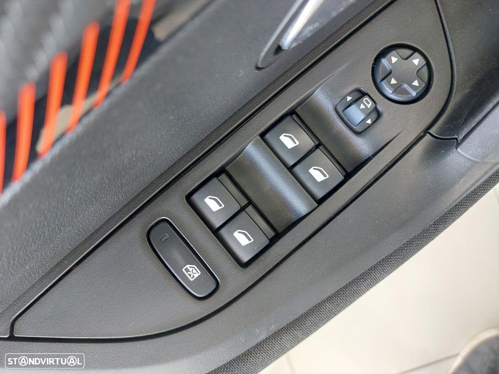 Peugeot 2008 1.5 BlueHDi Active Pack - 23