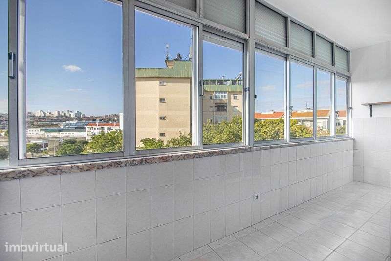 Duplex T4, ás Portas de Benfica, ou permutamos - Grande imagem: 3/12