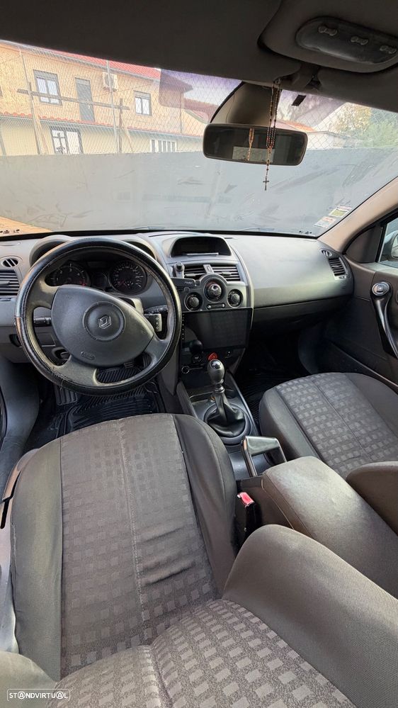 Renault Mégane Break 1.5 dCi Dynamique - 9