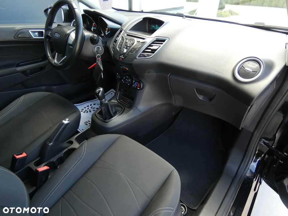 Ford Fiesta 1.25 Champions Edition - 22