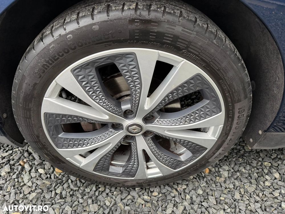 Renault Grand Scenic - 16