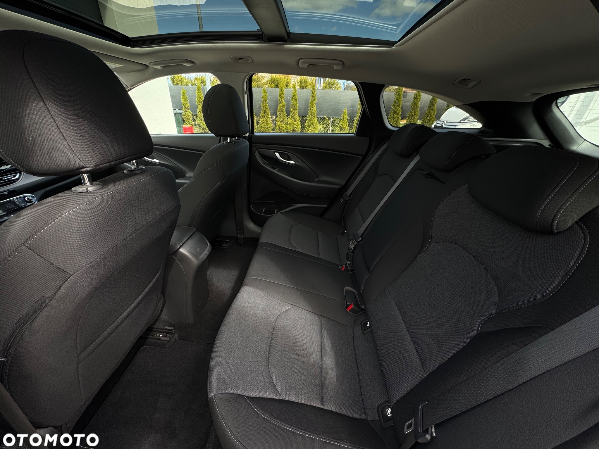 Hyundai i30 Kombi 1.6 CRDI DCT Passion Plus - 33