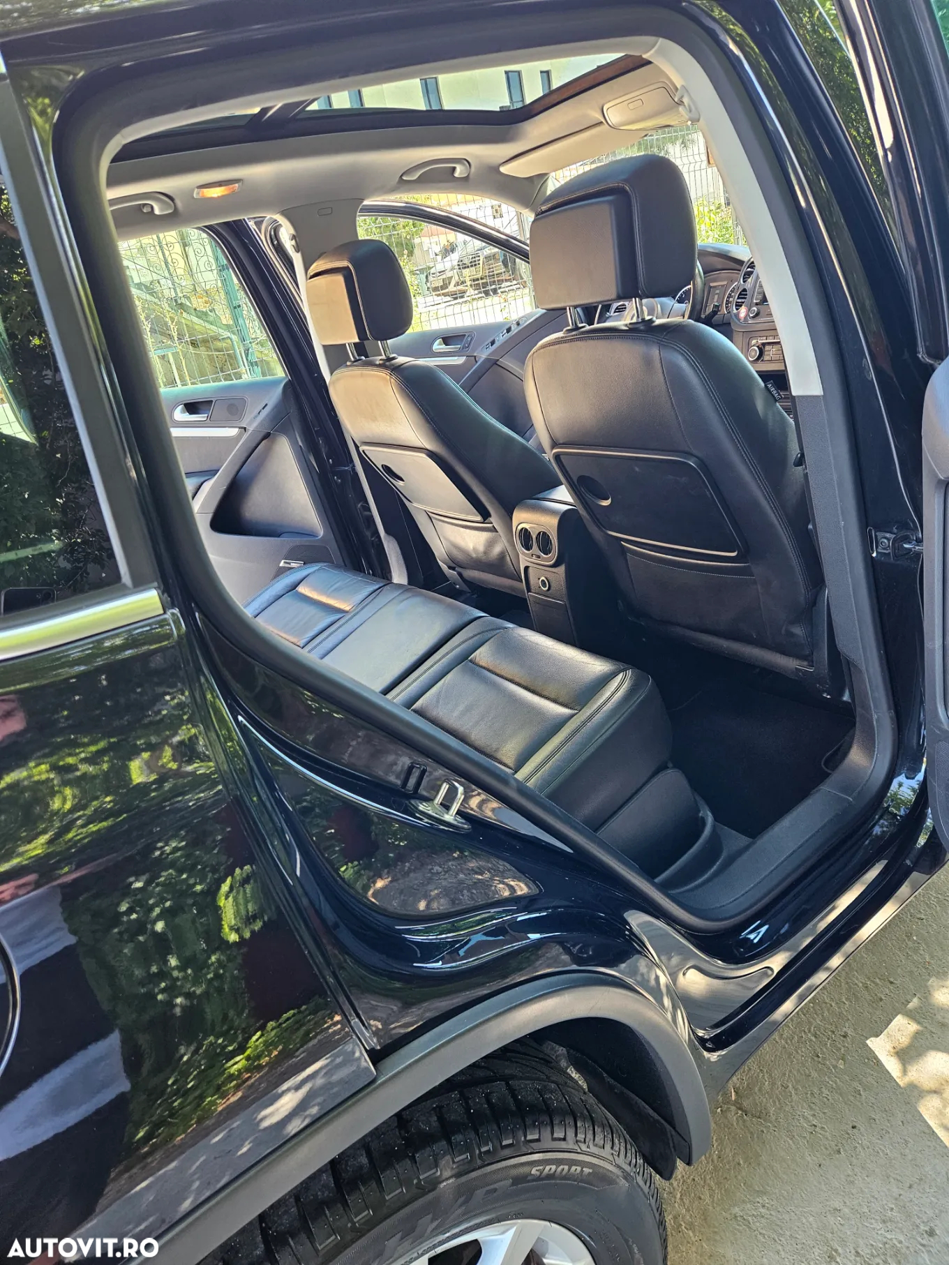 Volkswagen Tiguan 2.0 TDI 4Motion DSG Sport & Style - 13