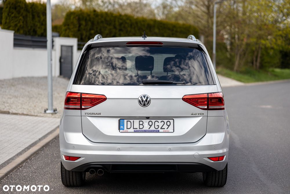 Volkswagen Touran 2.0 TDI BMT Highline DSG - 4