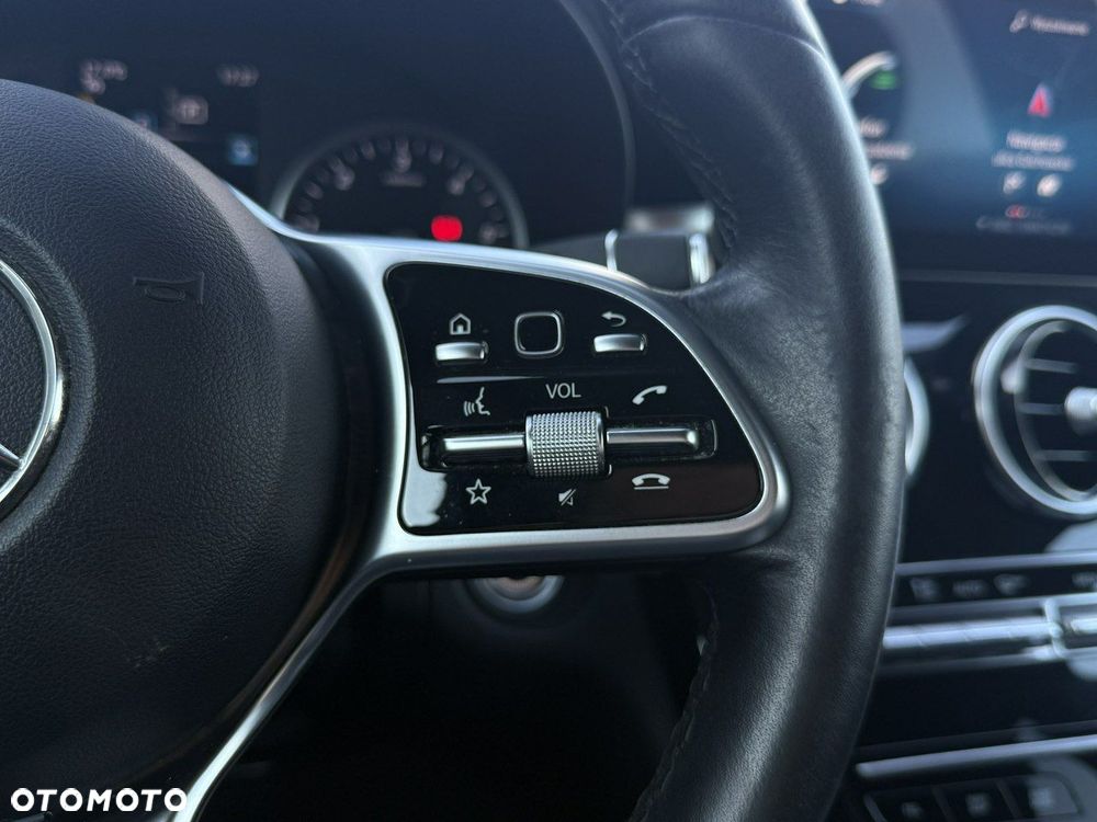 Mercedes-Benz GLC - 18