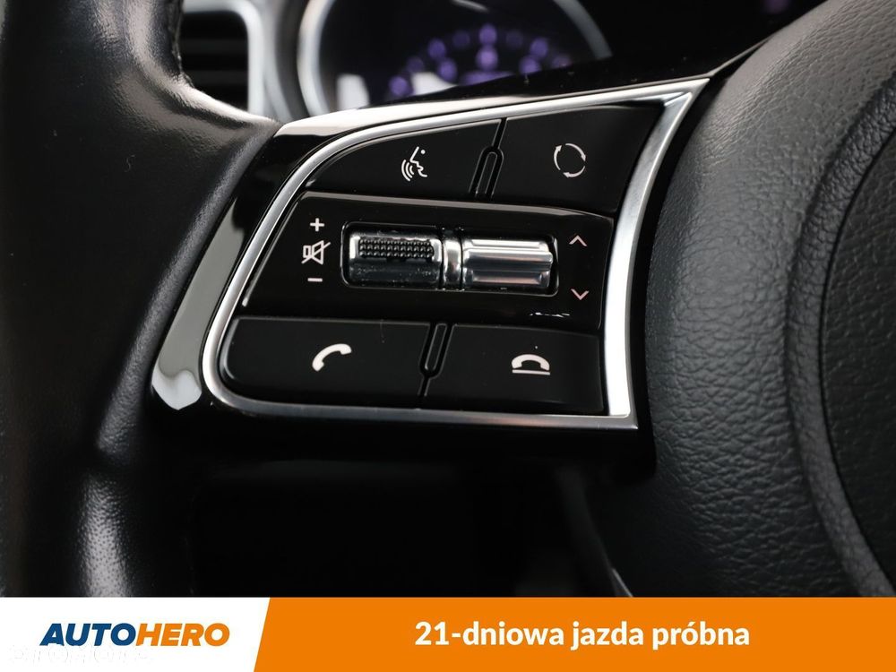 Kia Ceed - 27