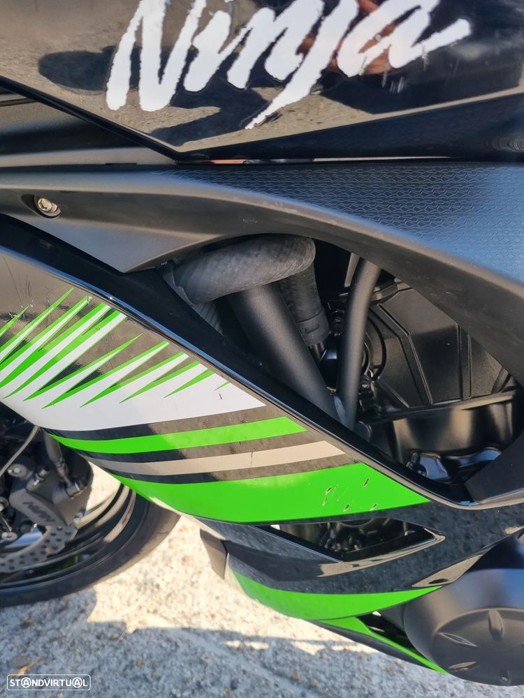 Kawasaki Ninja - 11