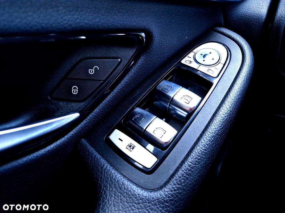 Mercedes-Benz GLC 220 d 4Matic 9G-TRONIC - 20