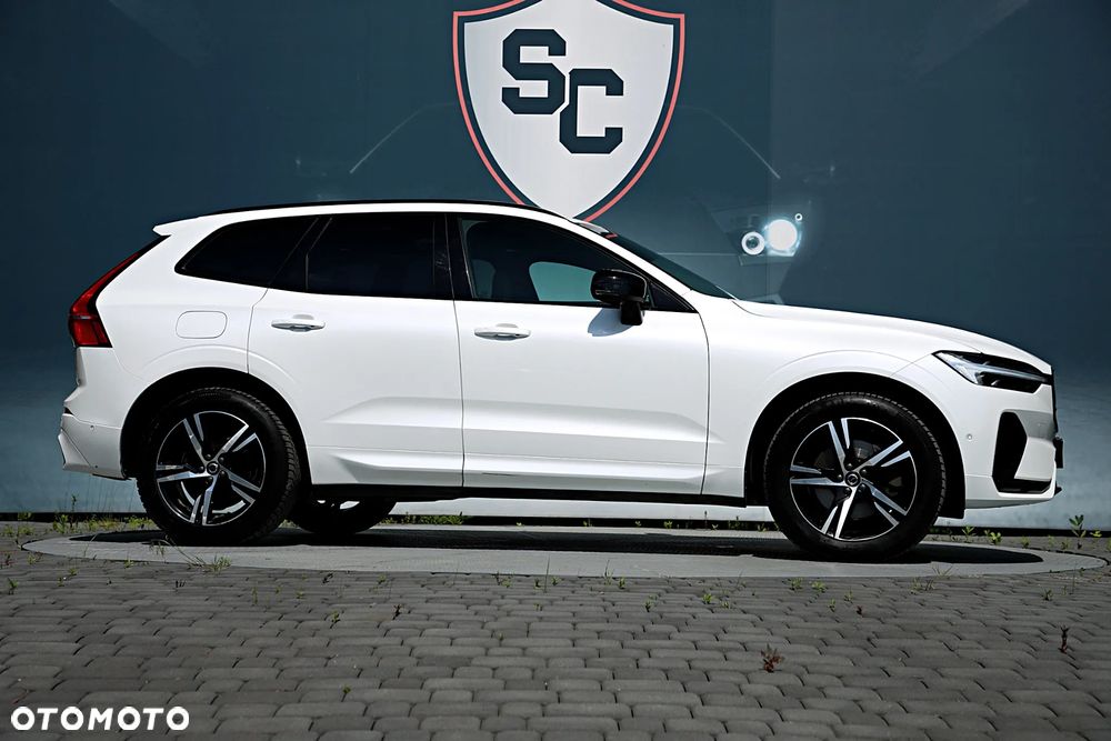 Volvo XC 60 B4 D AWD R-Design - 11