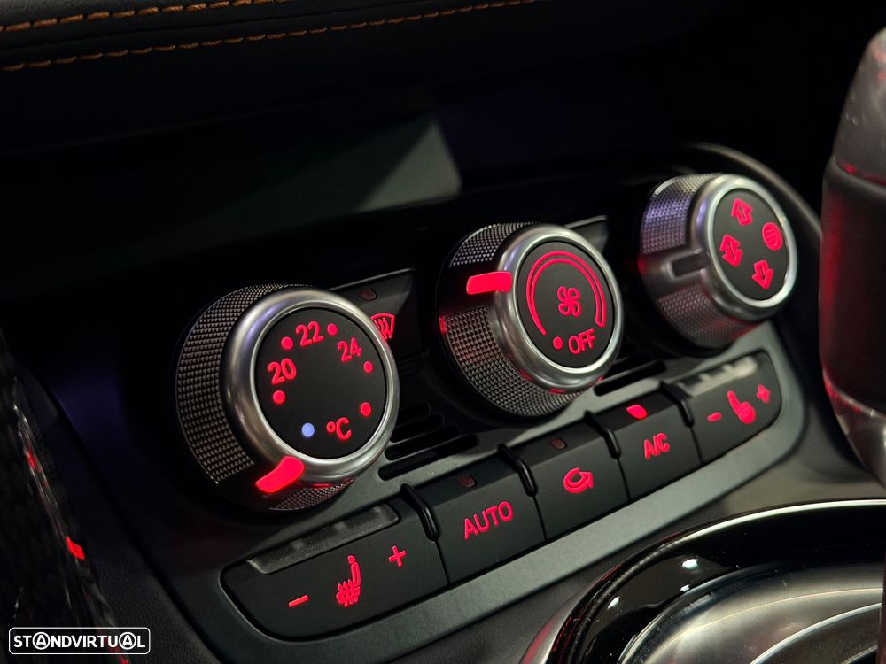 Audi R8 Coupé 5.2 FSI quattro S tronic - 20