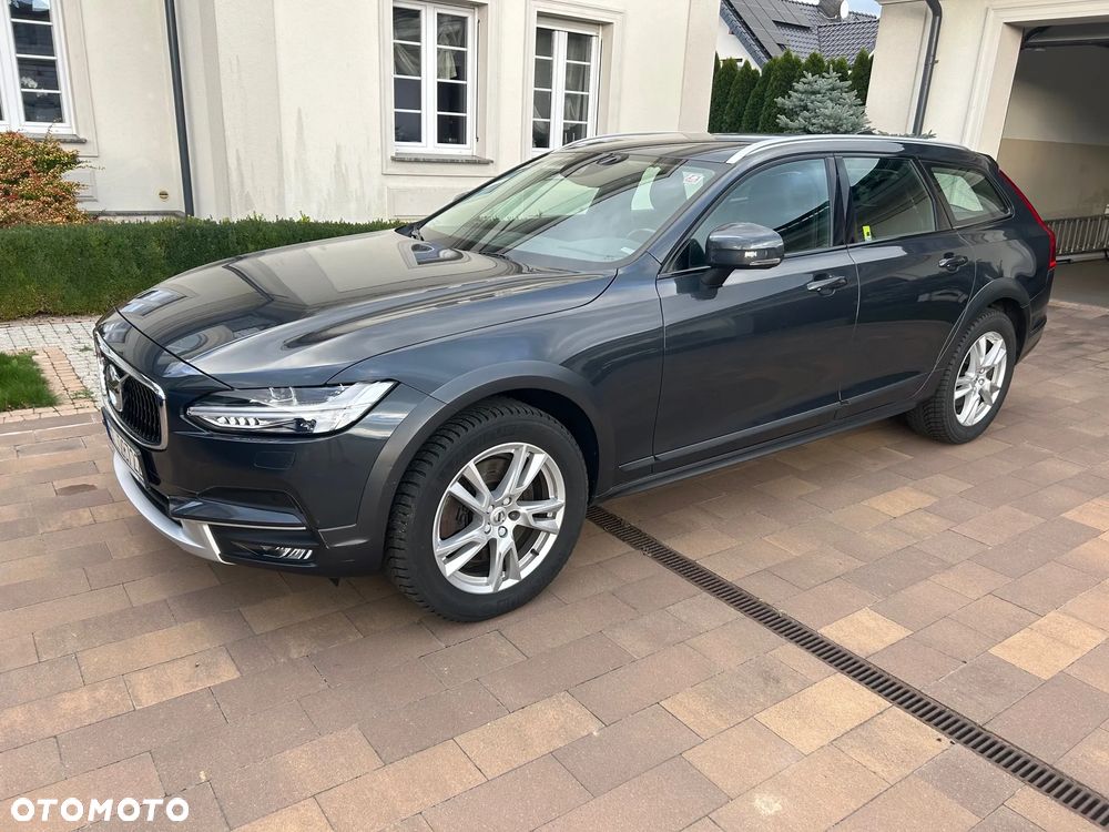 Volvo V90 Cross Country D4 AWD - 1