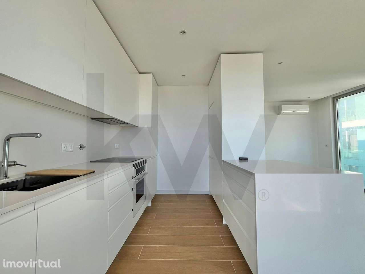 T1 Exclusivo em Primeira Linha de Mar com Condomínio de Luxo - Grande imagem: 4/28