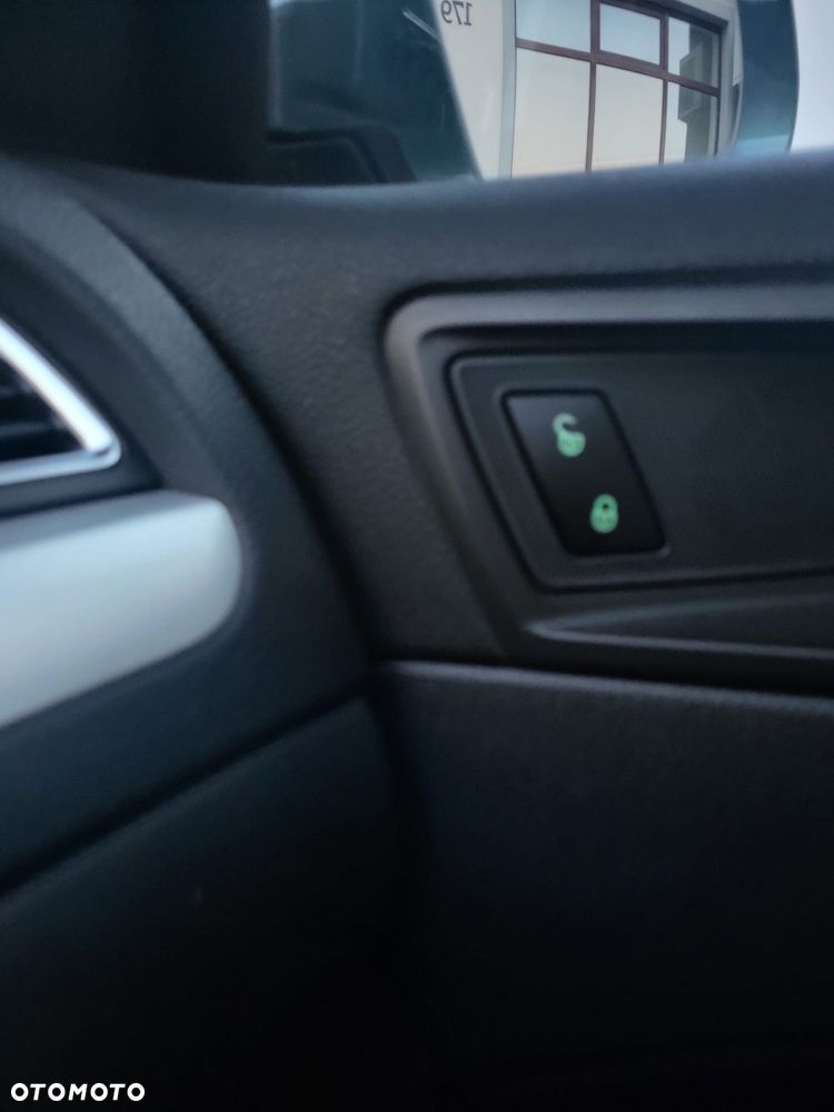 Skoda Superb 2.0 TDI Exclusive - 28