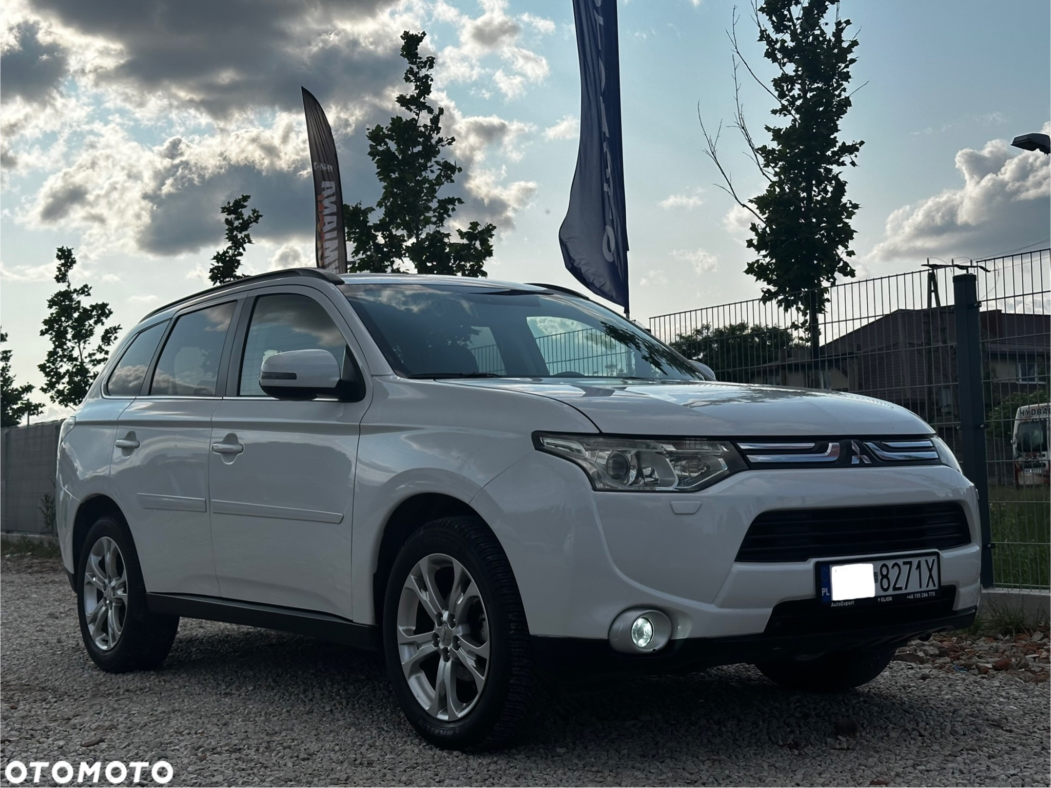 Mitsubishi Outlander 2.0 Intense + - 16