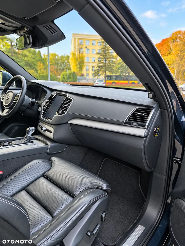 Volvo XC 90 - 24