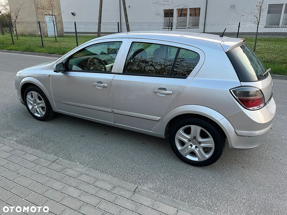 Opel Astra - 9