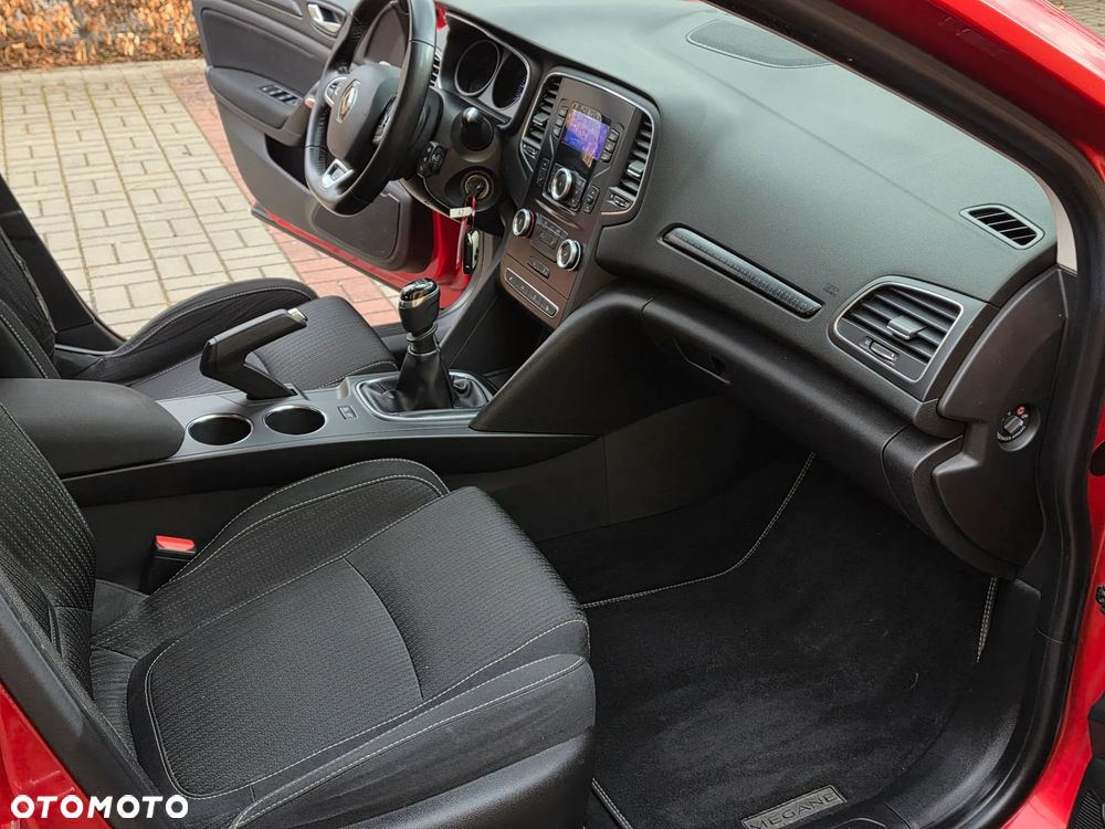 Renault Megane ENERGY TCe 130 GT LINE - 19