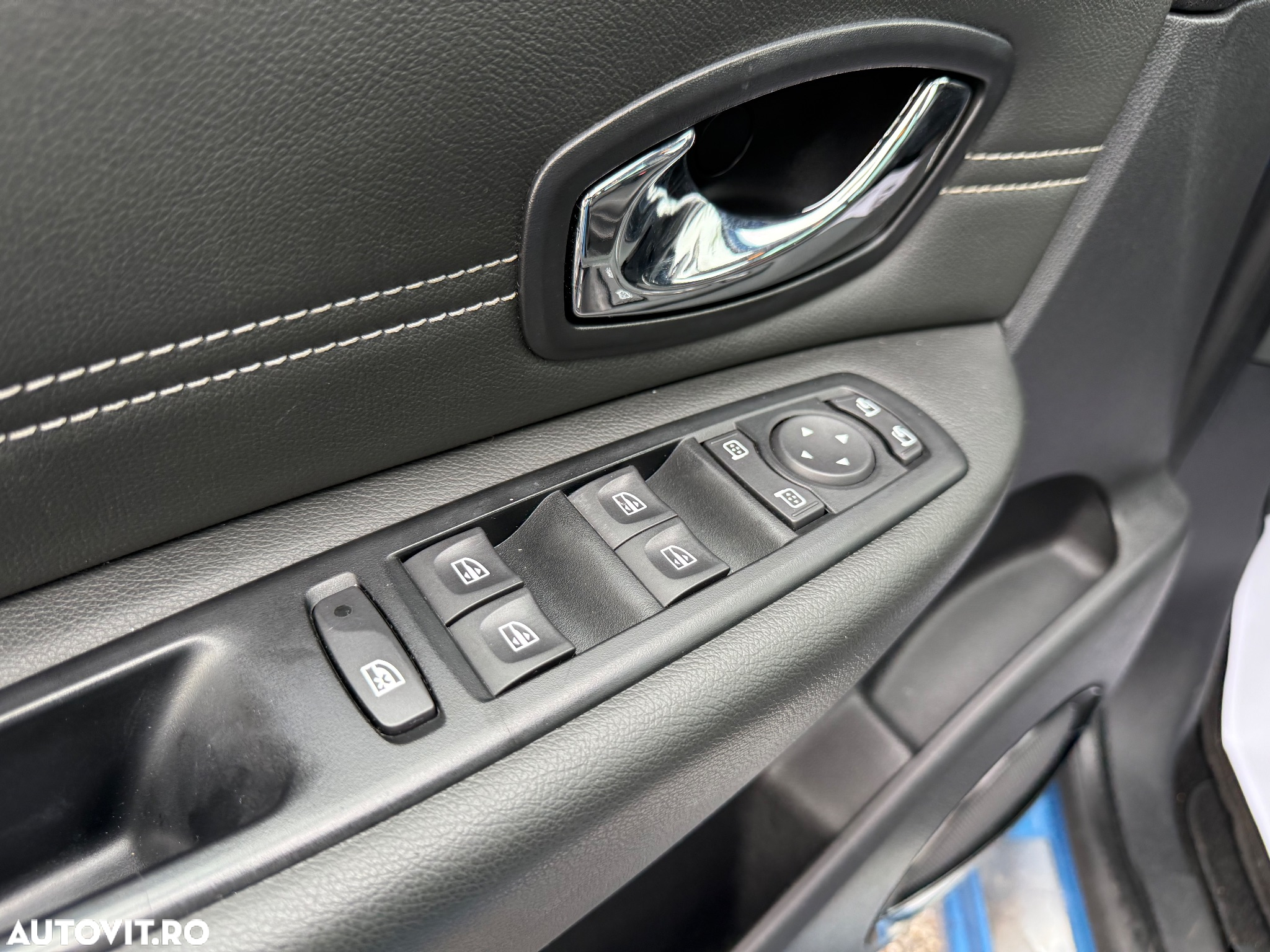 Renault Grand Scenic ENERGY dCi 130 Start & Stop Bose Edition - 16