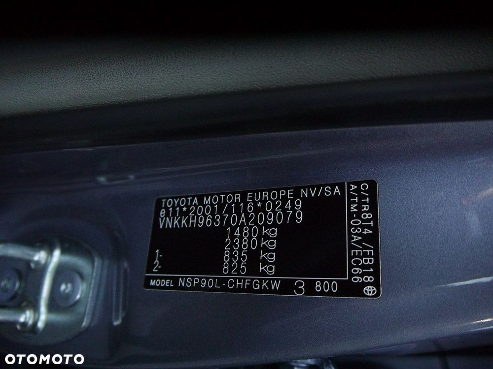 Toyota Yaris 1.33 VVT-i Executive - 35