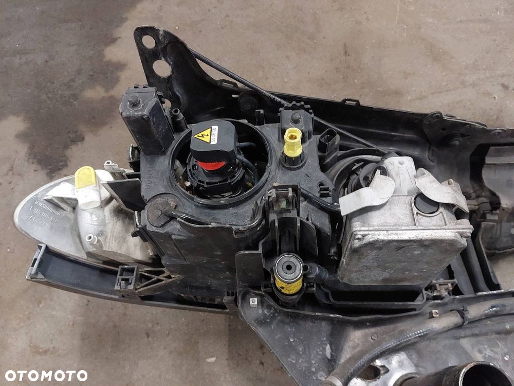 PAS PRZEDNI WZMOCNIENIE CZOŁOWE + CHŁODNICE + LAMPY XENON BMW E46 2.0 D M47 - 13