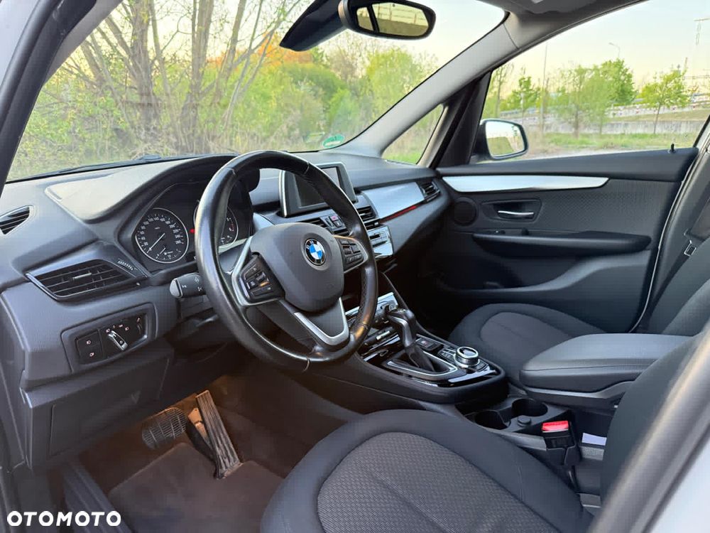 BMW Seria 2 218d Sport-Aut Advantage - 9