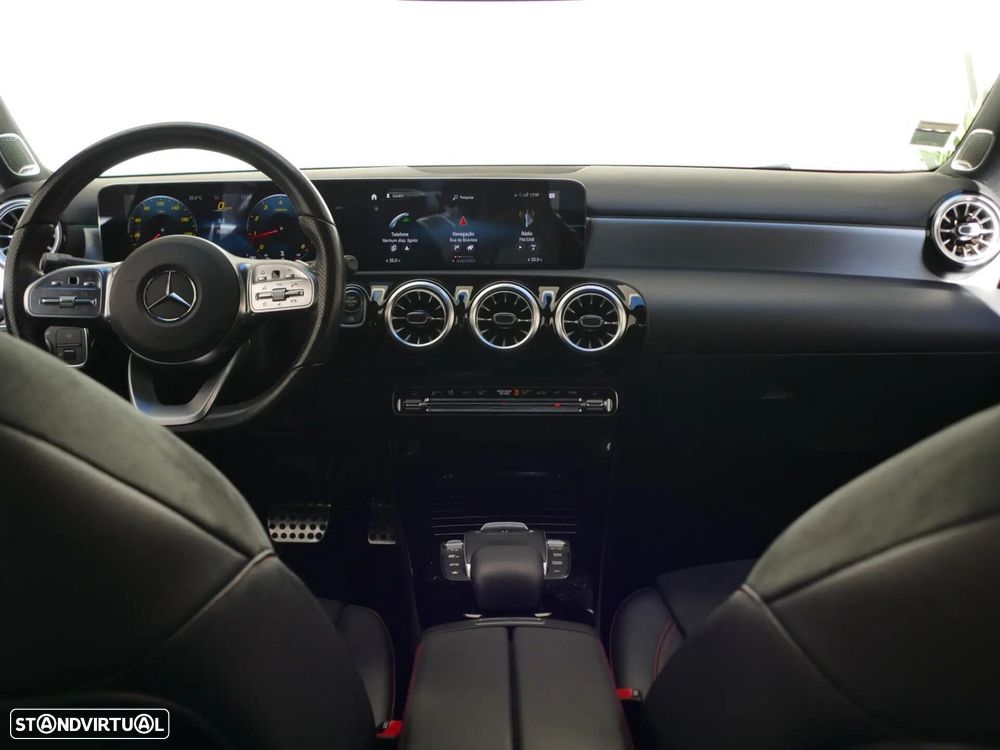 Mercedes-Benz A 200 Limousine AMG Line Aut. - 39