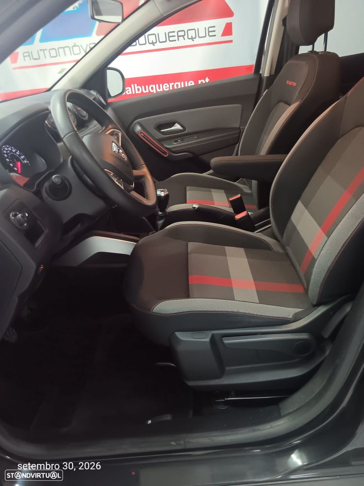 Dacia Duster 1.3 TCe SL Adventure - 19