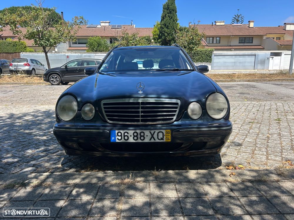 Mercedes-Benz E 220 - 2