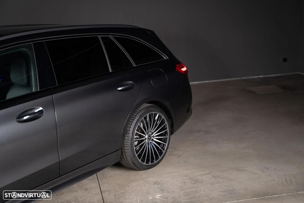 Mercedes-Benz C 300 e AMG Line - 11