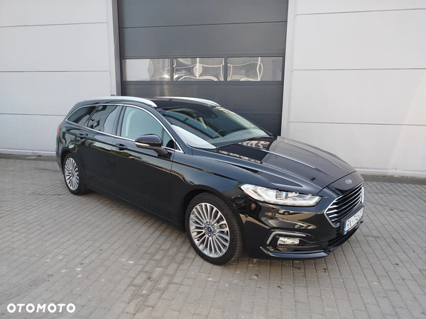 Ford Mondeo 2.0 Hybrid Titanium
