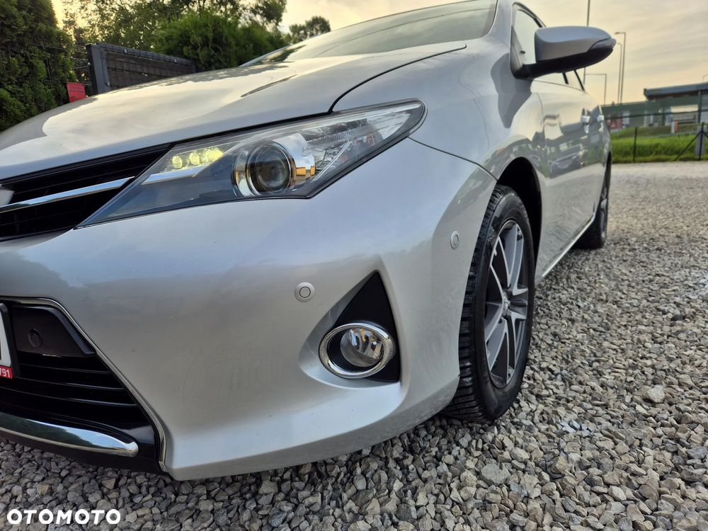 Toyota Auris 1.6 Valvematic Executive - 7
