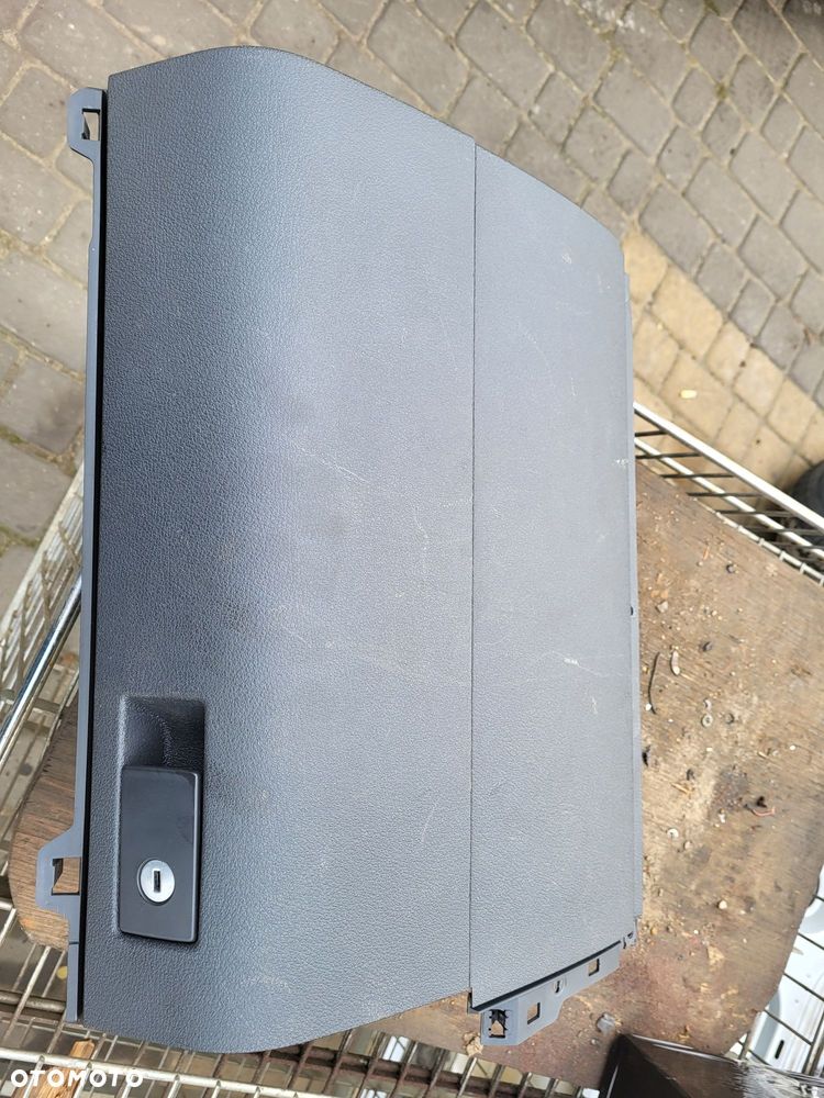 Schowek pasażera vw touran 09r fl