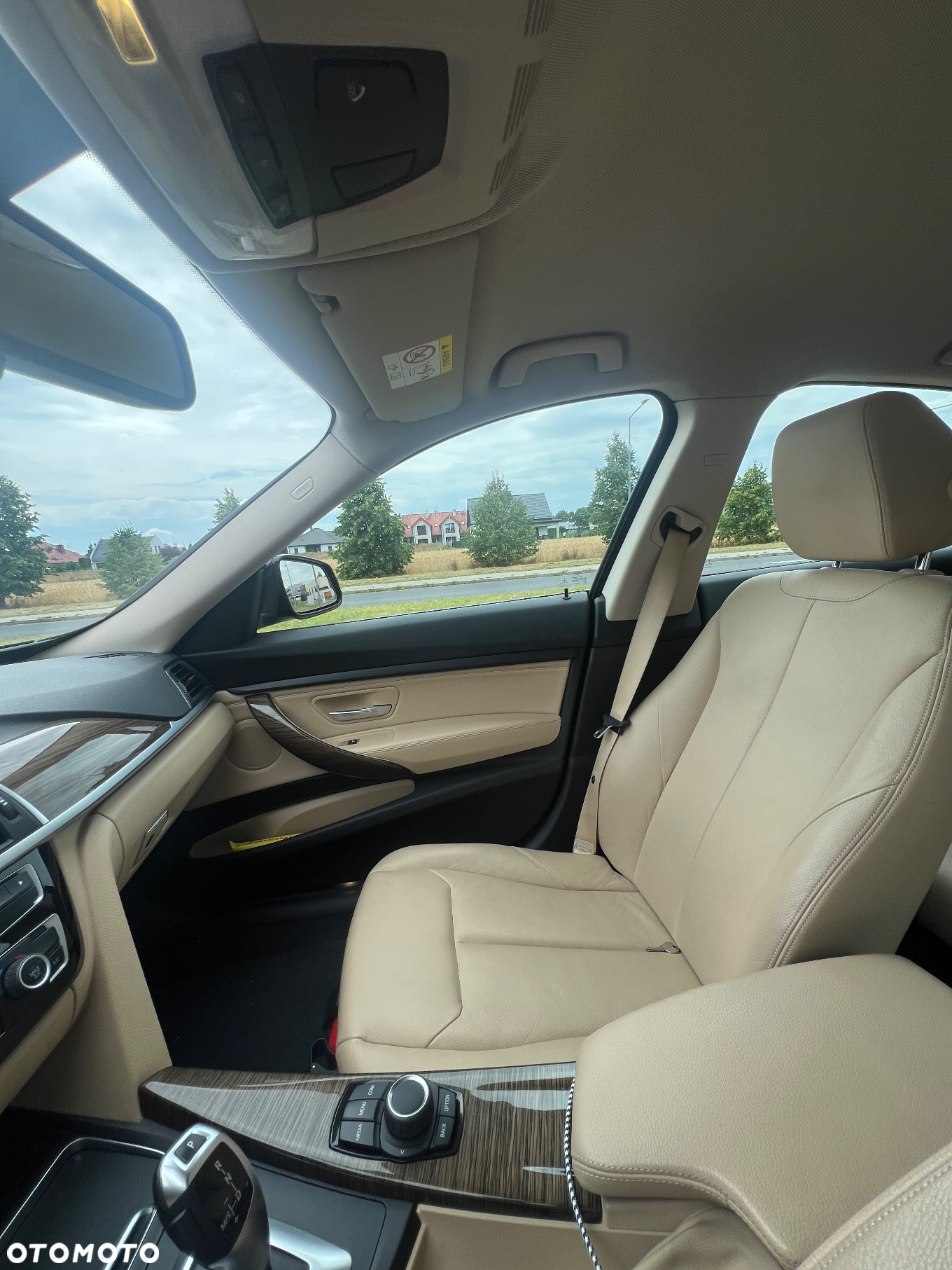 BMW Seria 3 320i - 7