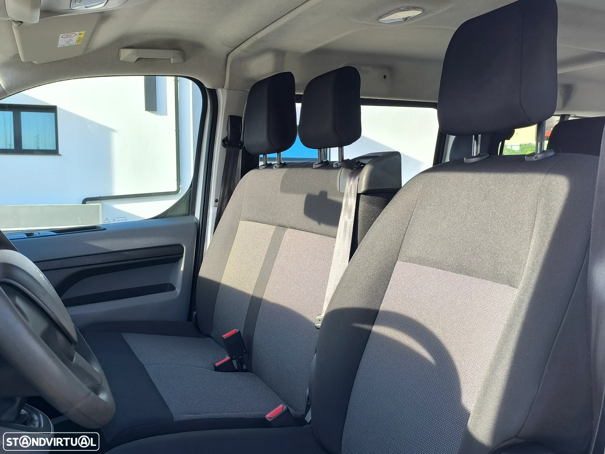 Peugeot Traveller 1.5 BlueHDi L3H1 Long - 11