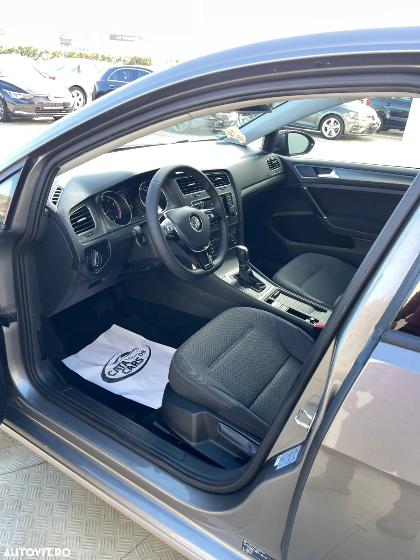 Volkswagen Golf 1.4 TSI DSG Comfortline - 29