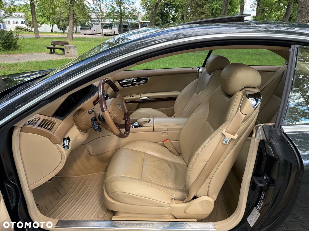 Mercedes-Benz CL 500 4-Matic BlueEff - 29