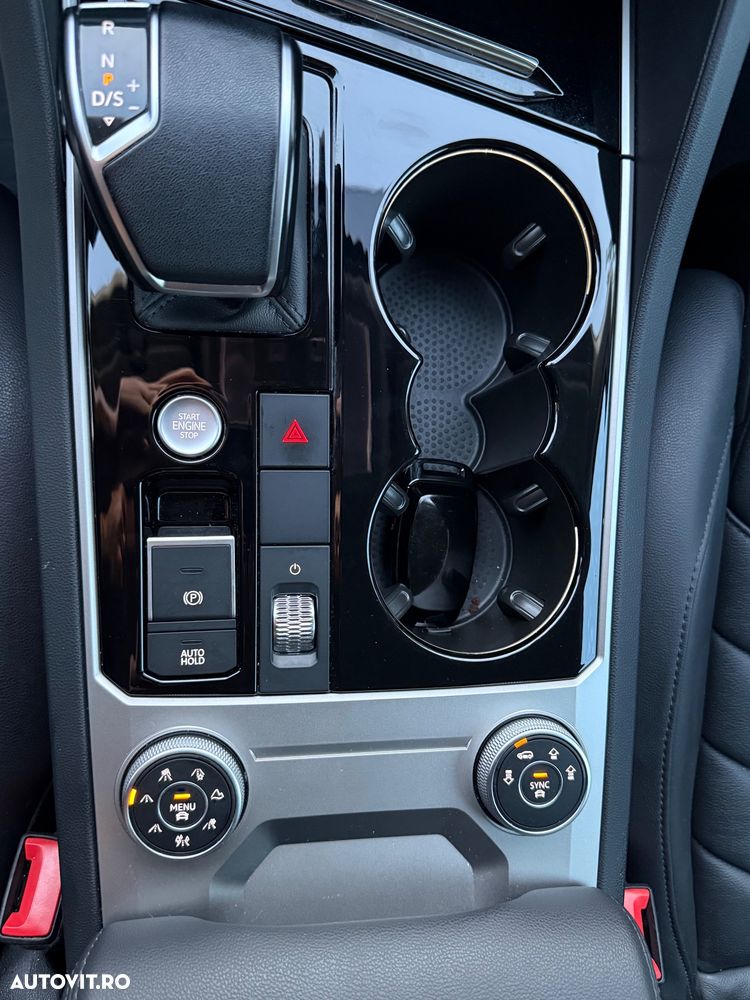 Volkswagen Touareg 3.0 V6 TDI SCR 4Motion Automatik R-Line - 10