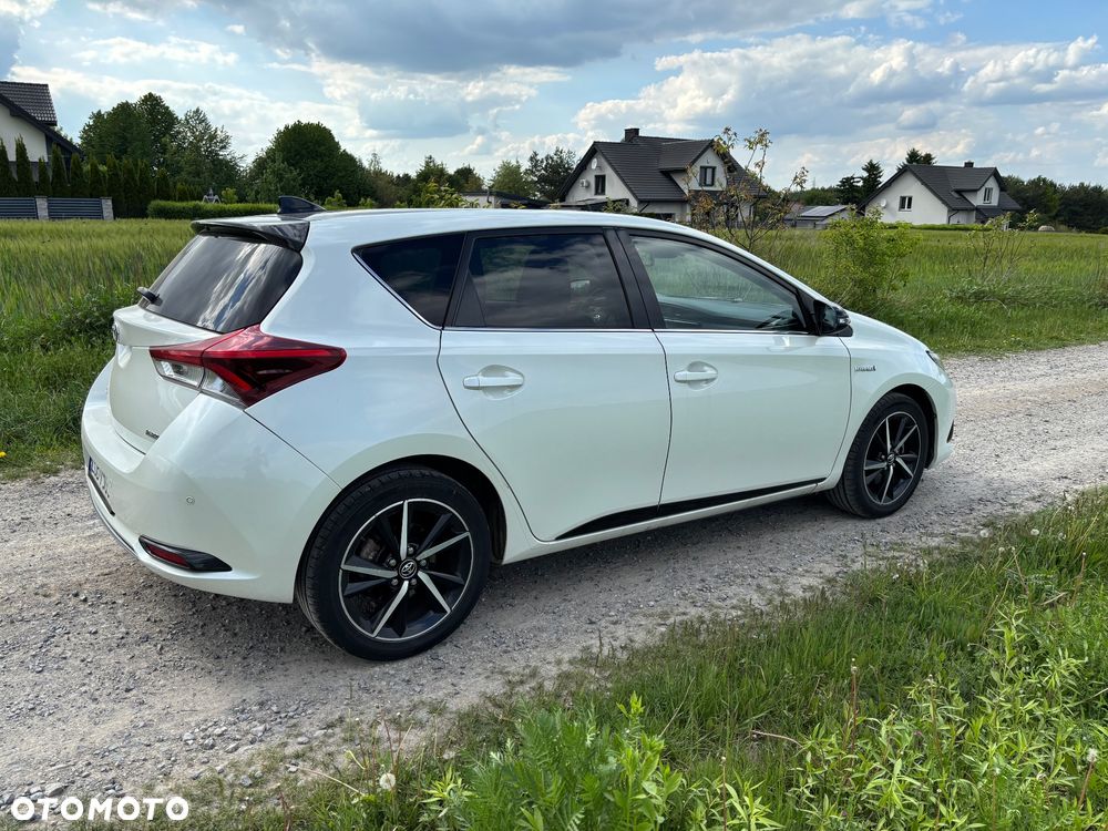 Toyota Auris - 4